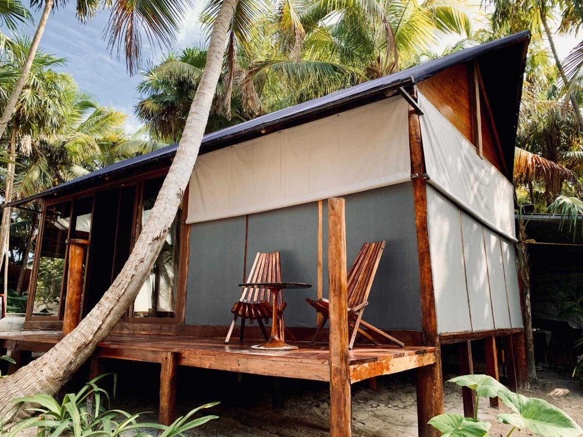 Libelula Tulum Beachfront Hotel Exterior photo