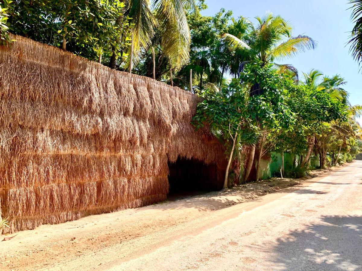 Libelula Tulum Beachfront Hotel Exterior photo